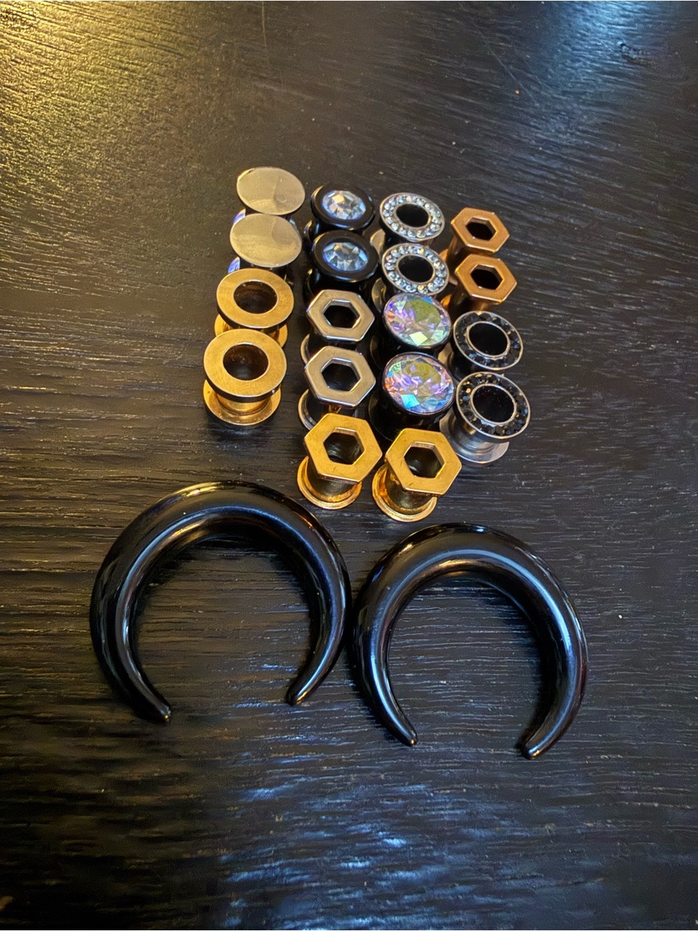 Black Crescent Horn Ear Taper and Mixed Metal Plugs Set